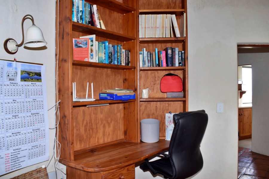 6 Bedroom Property for Sale in Suiderstrand Western Cape